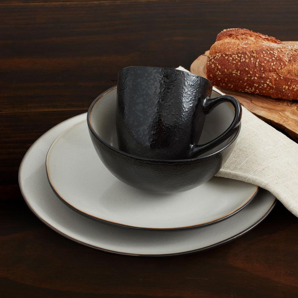Crisa White 16 Piece Dinnerware Set, Service for 4