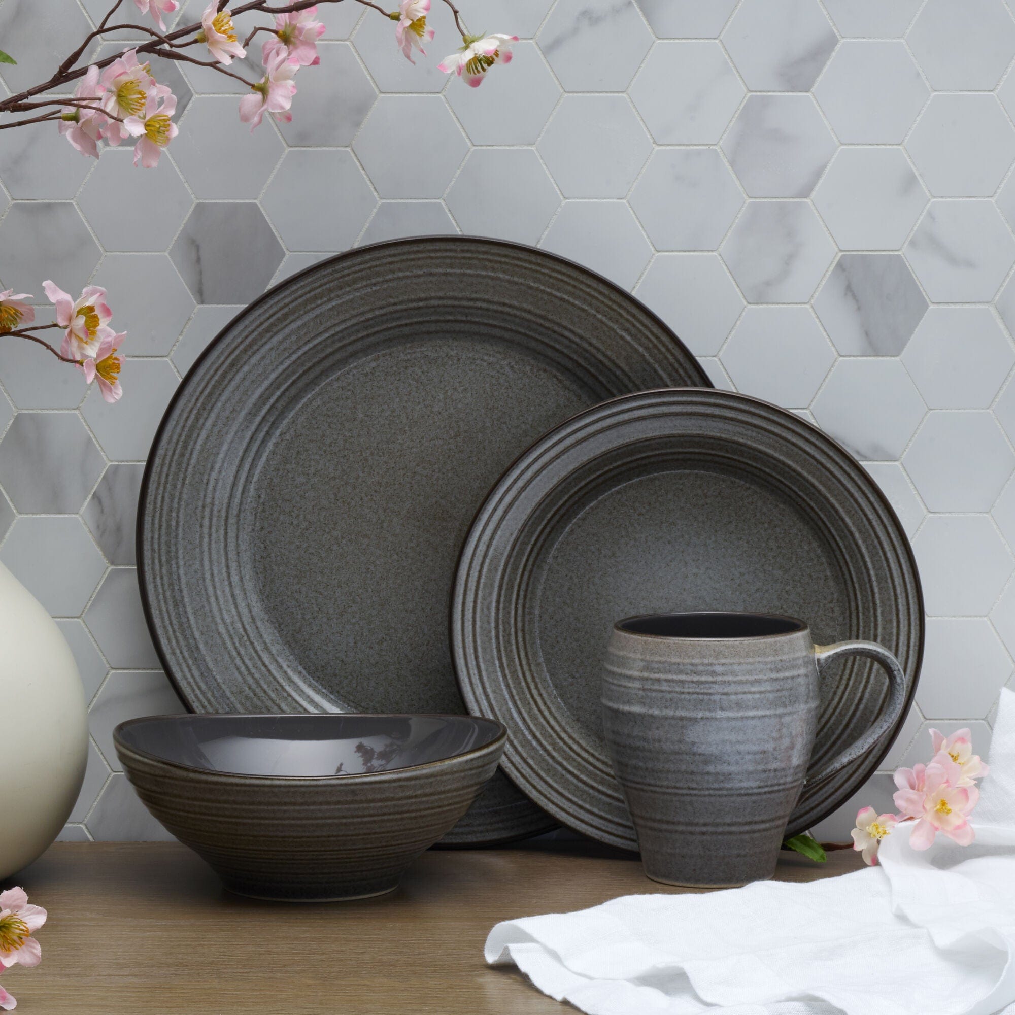 Swirl Speckle Graphite 16 Piece Dinnerware Set, Service for 4