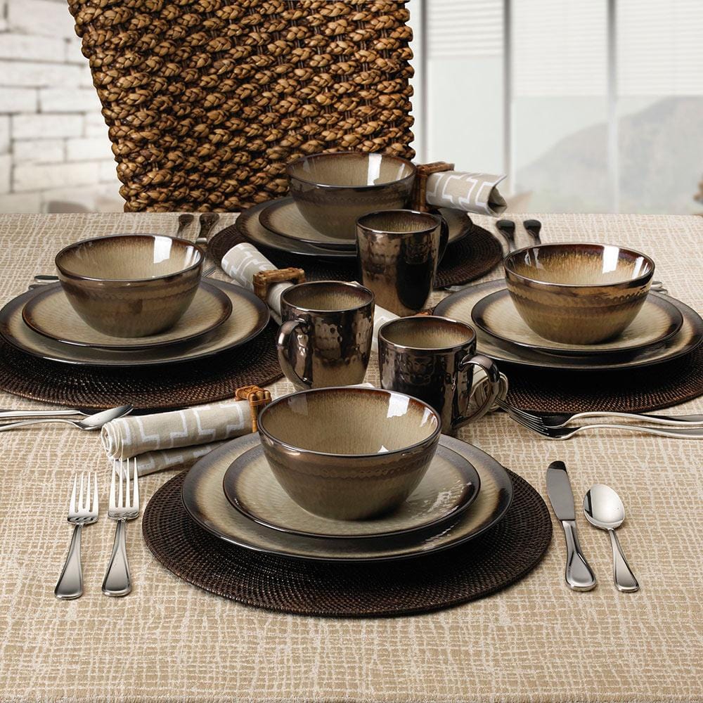 Anastasia Cream 16 Piece Dinnerware Set, Service for 4