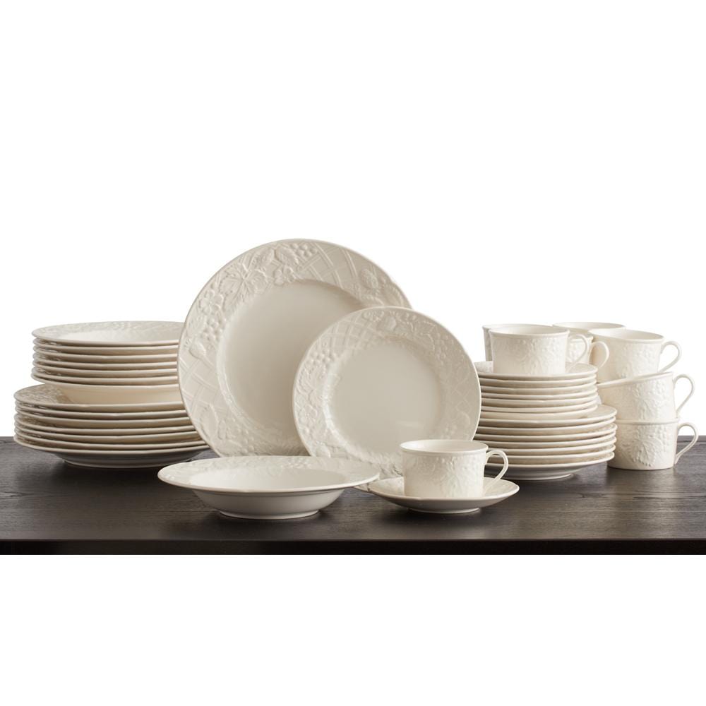 English Countryside 40 Piece Dinnerware Set, Service for 8